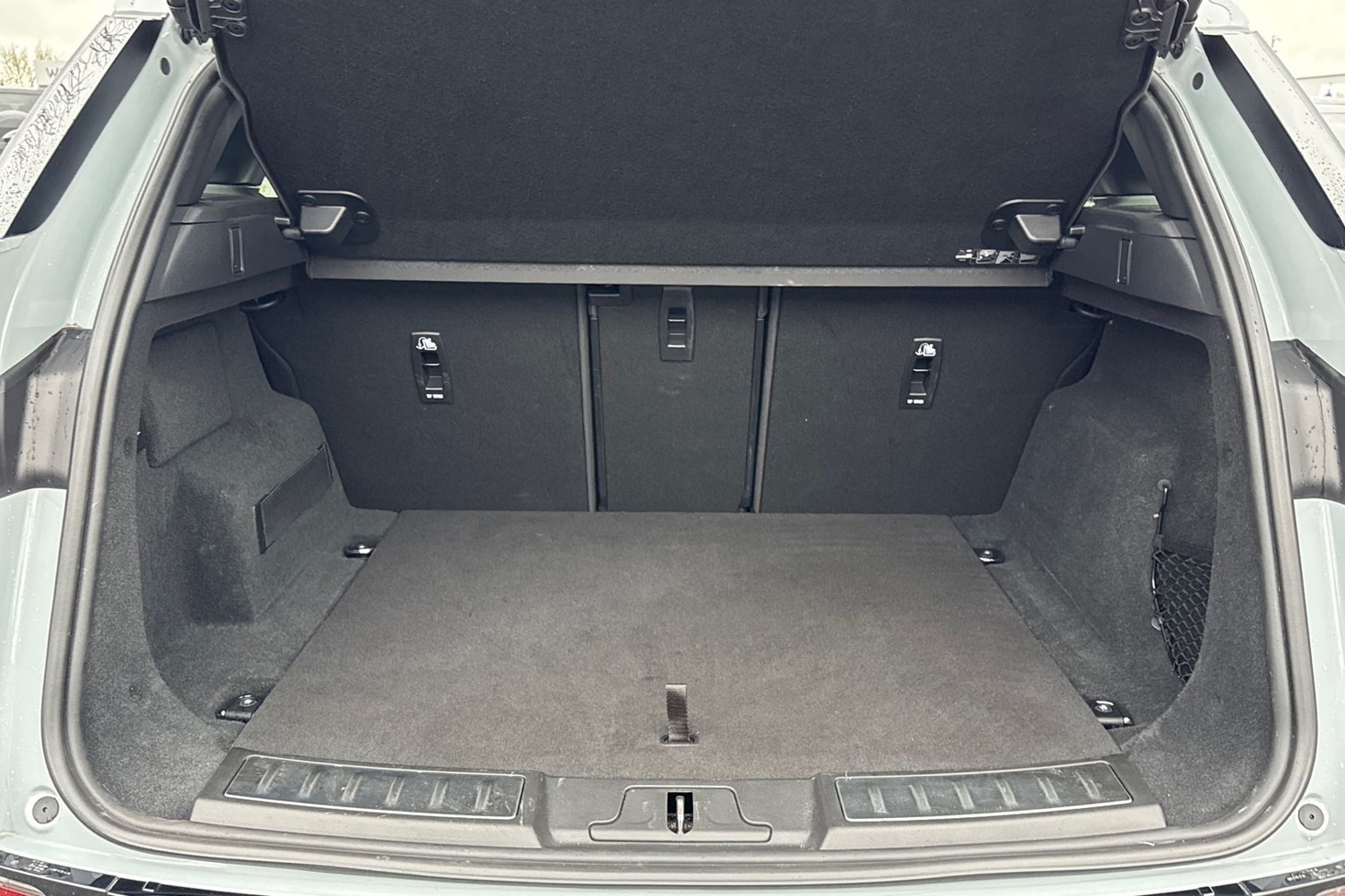 Used Land Rover Range Rover Evoque 2025 for sale - 76890243: Photo 11