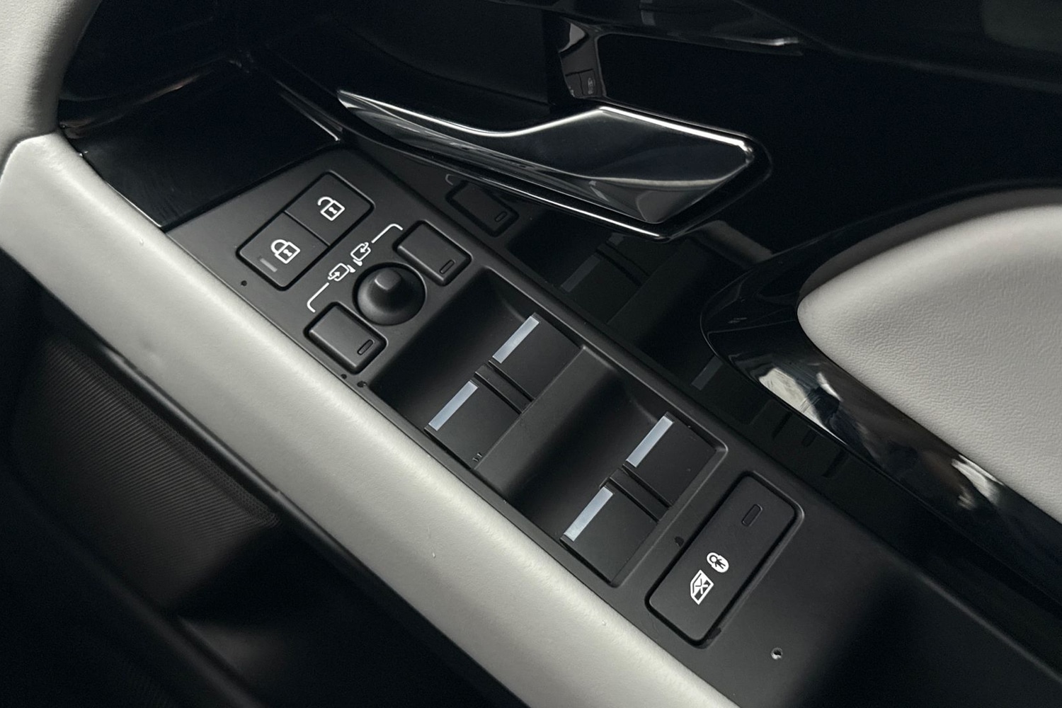 Used Land Rover Range Rover Evoque 2025 for sale - 76890243: Photo 26