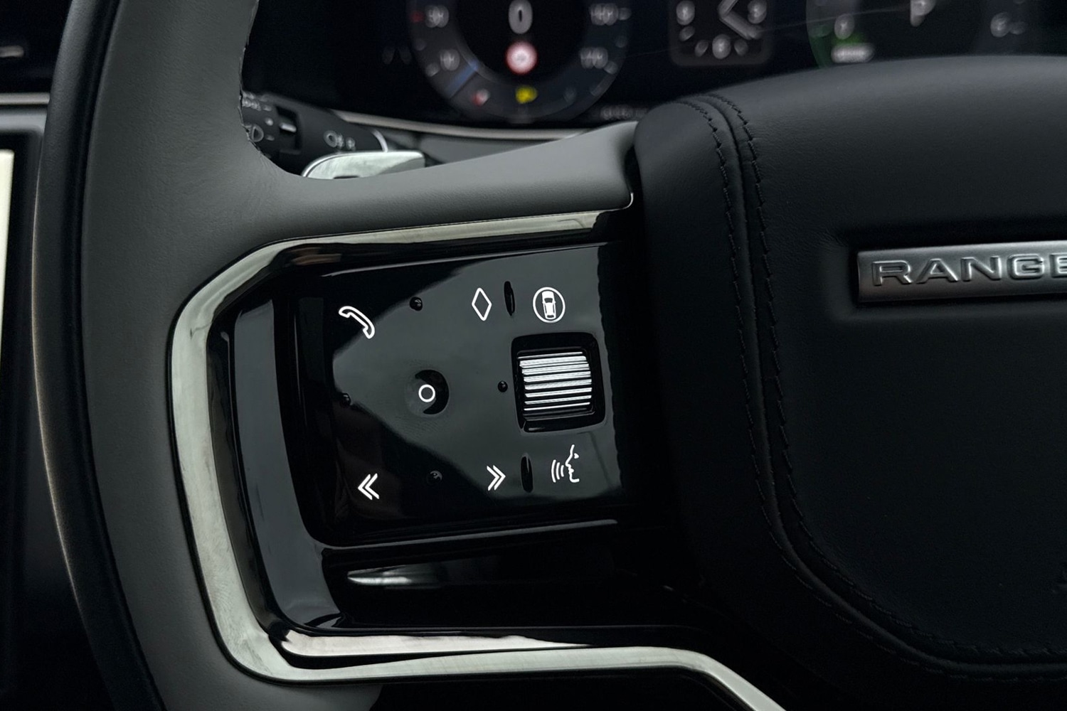 Used Land Rover Range Rover Evoque 2025 for sale - 76890243: Photo 49