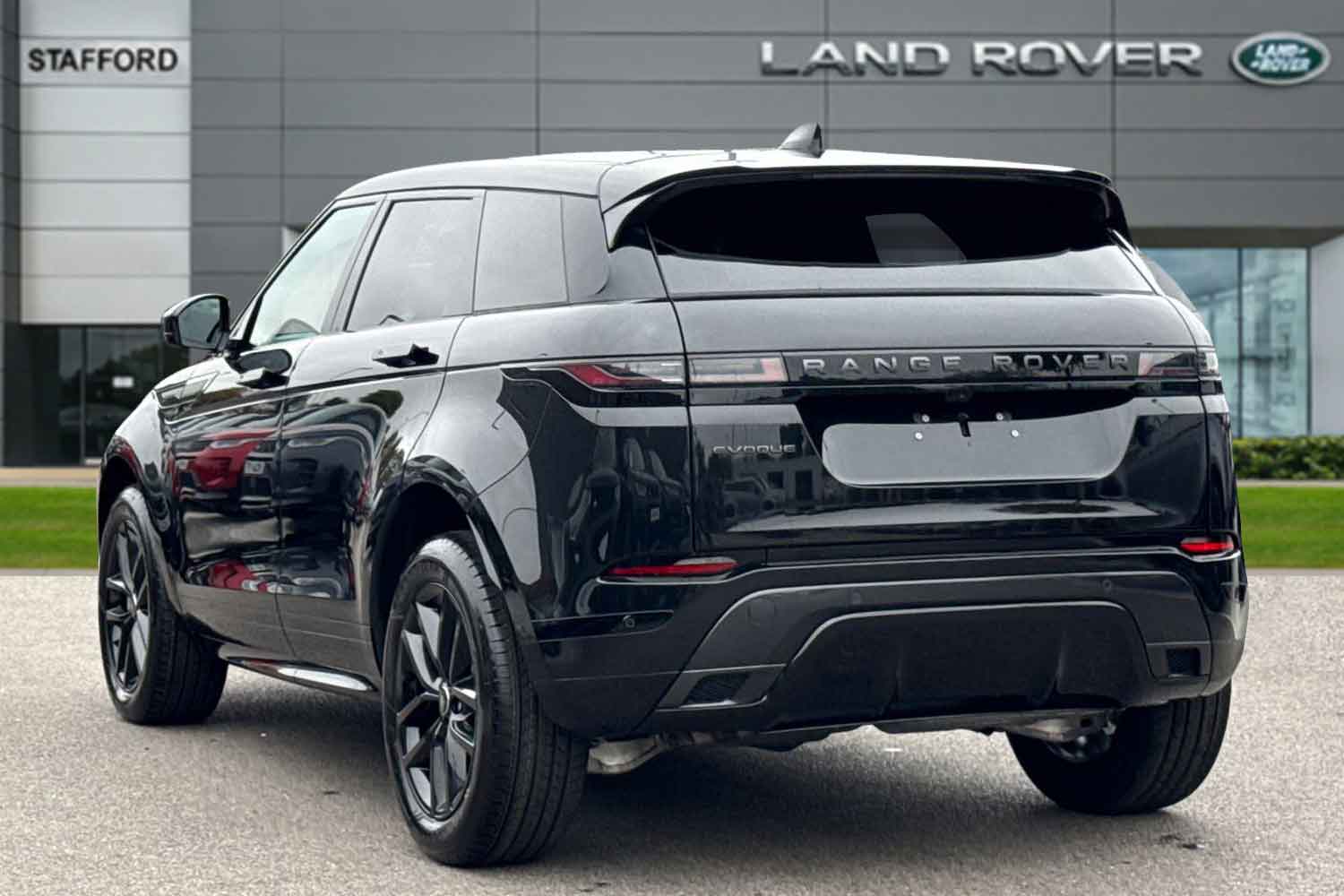 Used Land Rover Range Rover Evoque 2025 for sale - 76274740: Photo 2