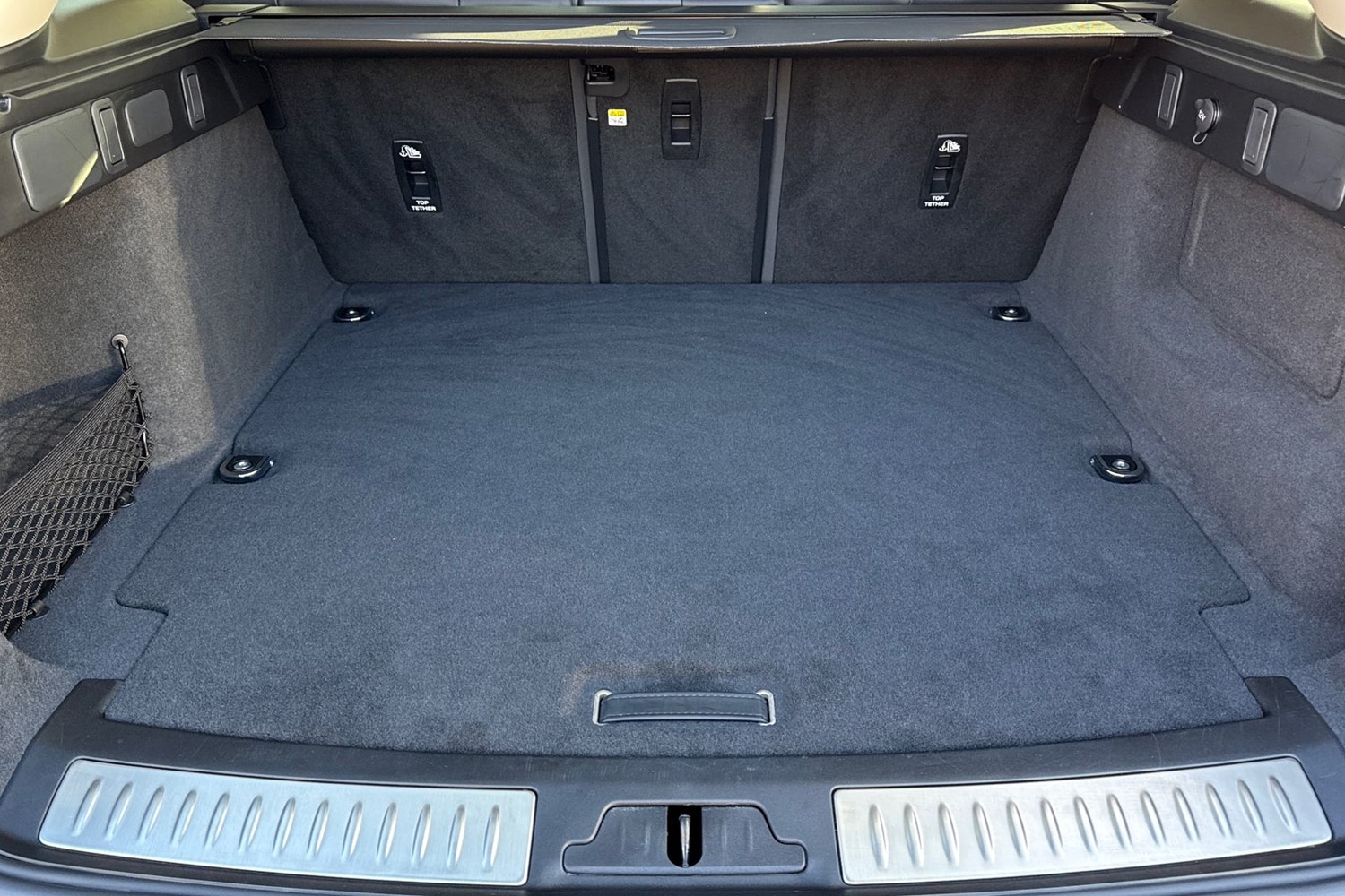 Used Land Rover Range Rover Velar 2024 for sale - 76789722: Photo 11