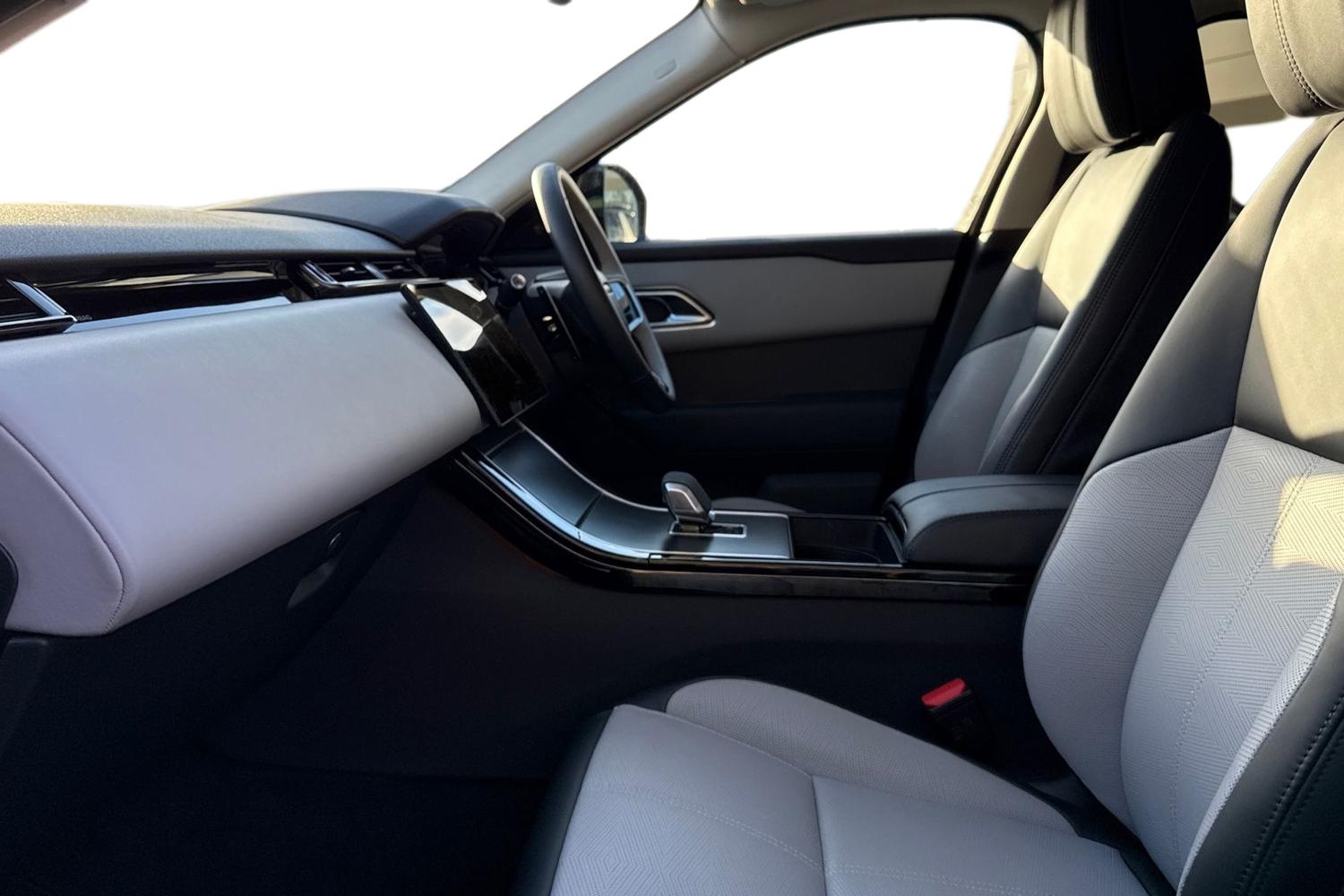 Used Land Rover Range Rover Velar 2024 for sale - 76789722: Photo 3