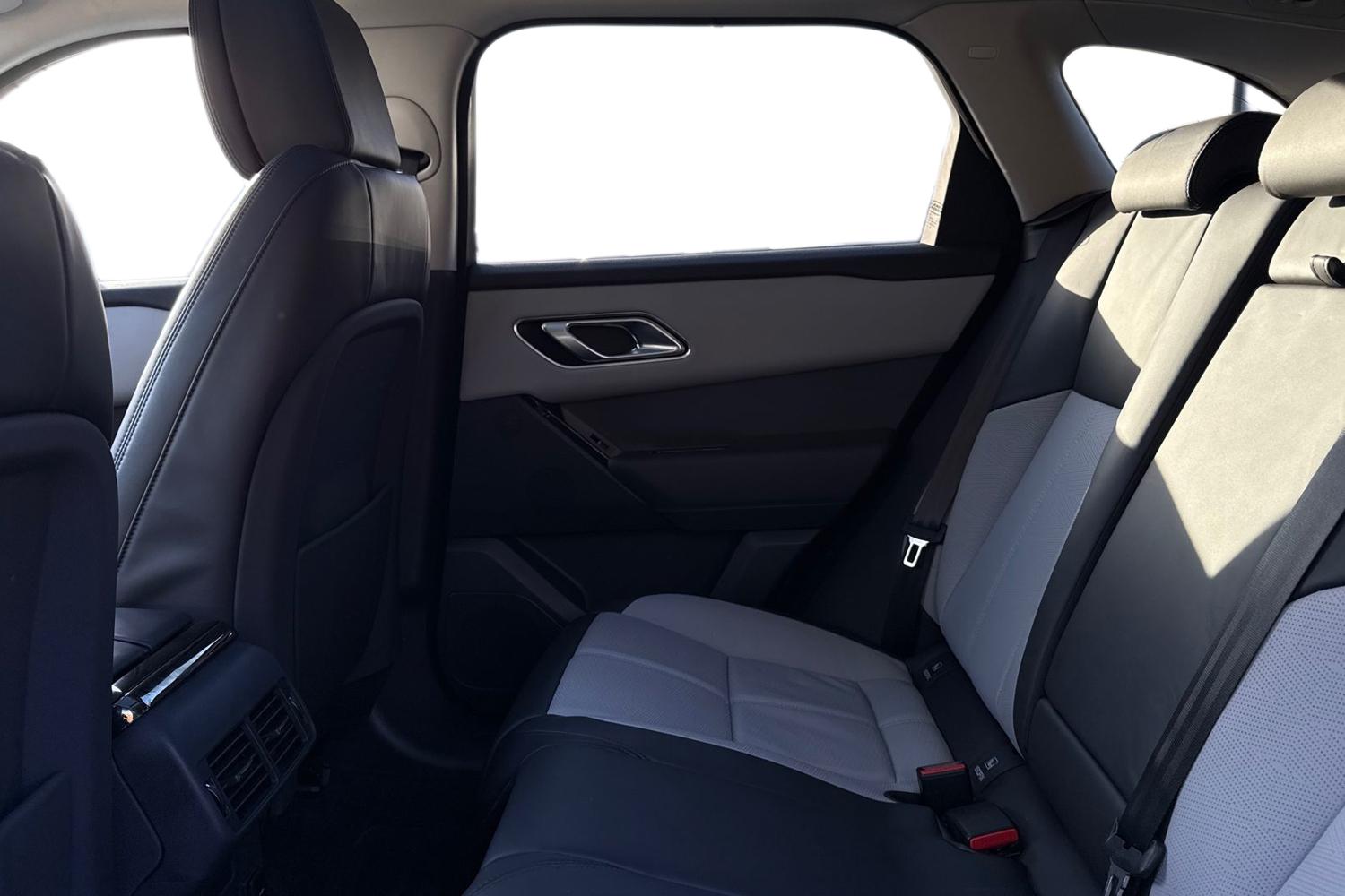 Used Land Rover Range Rover Velar 2024 for sale - 76789722: Photo 4