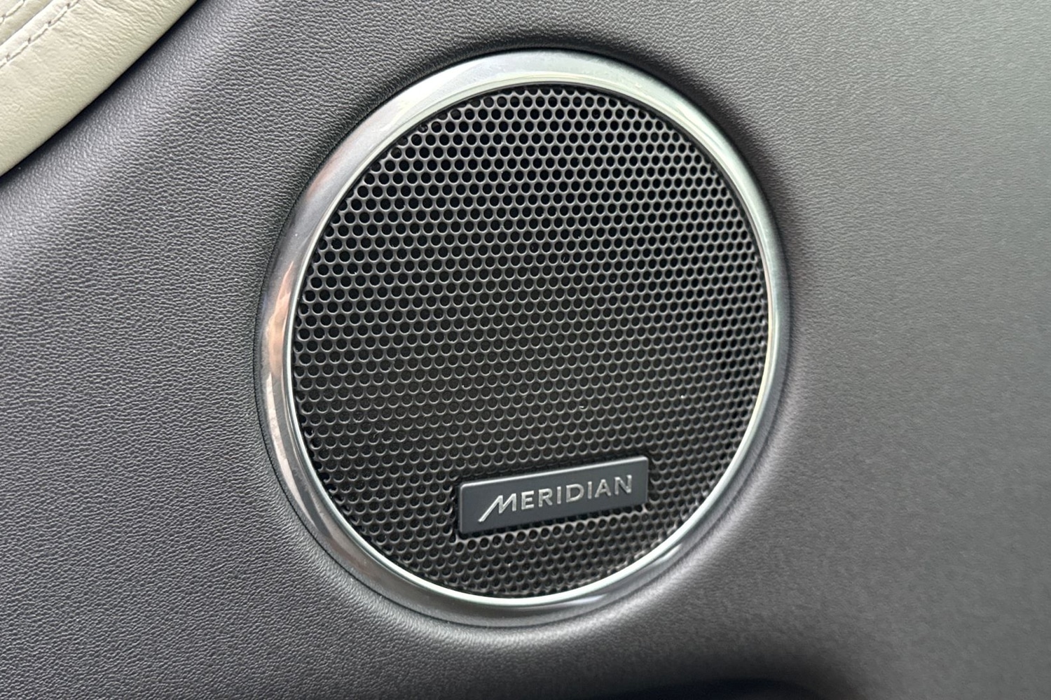 Used Land Rover Discovery Sport 2024 for sale - 76902527: Photo 25