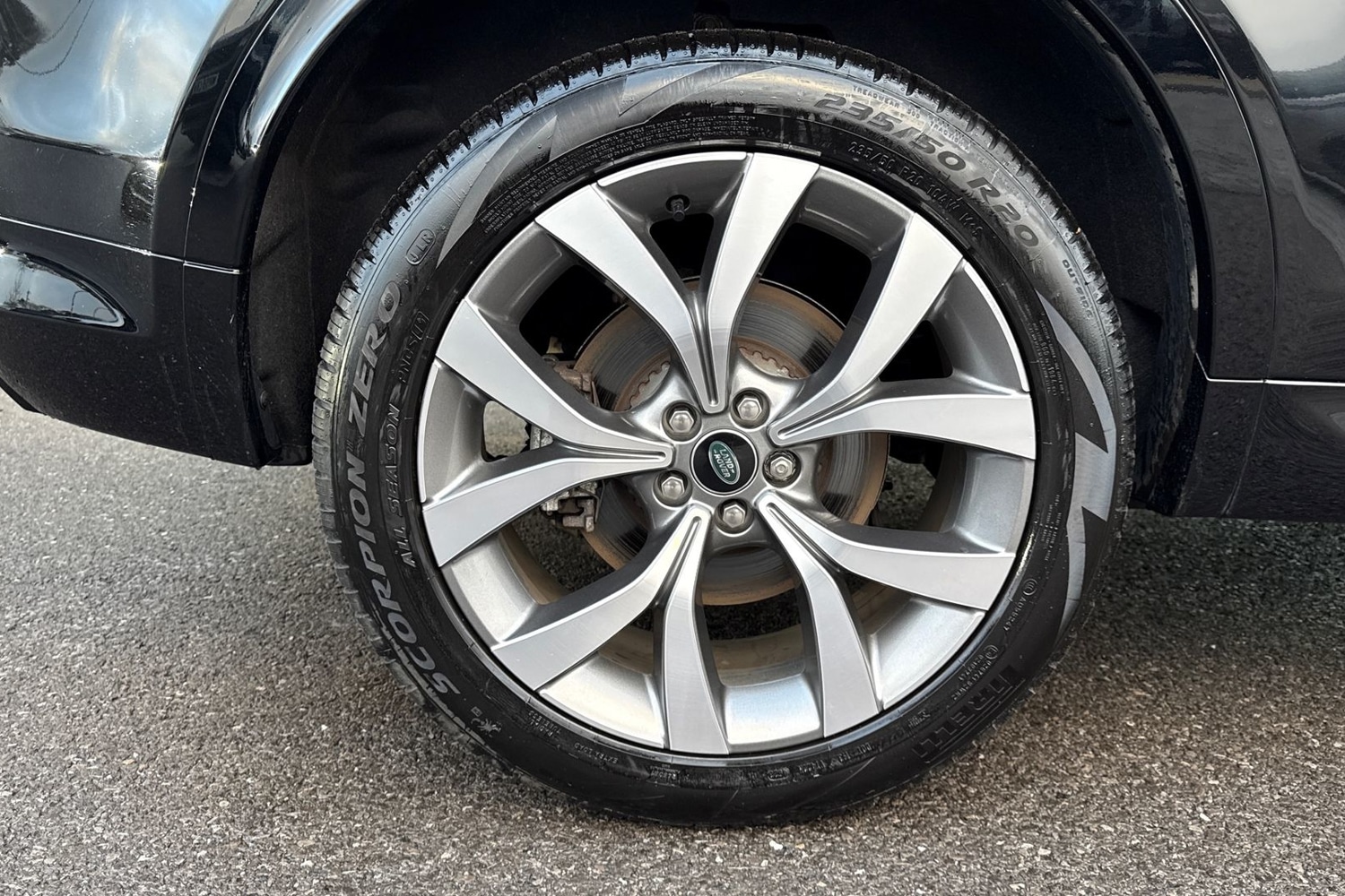 Used Land Rover Discovery Sport 2024 for sale - 76902527: Photo 32