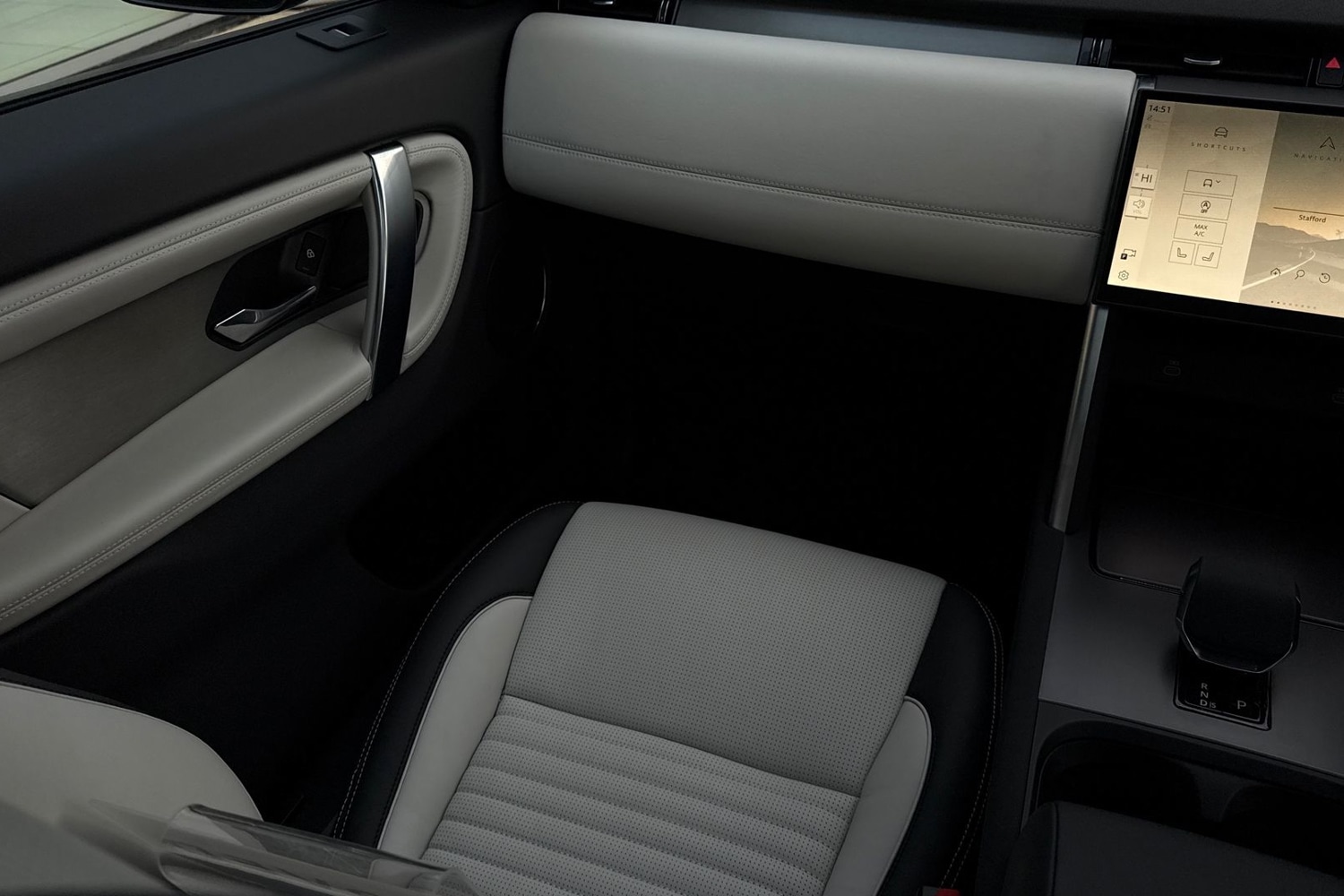 Used Land Rover Discovery Sport 2024 for sale - 76902527: Photo 40