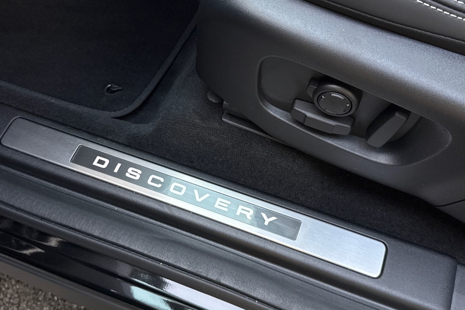 Used Land Rover Discovery Sport 2024 for sale - 76902527: Photo 42