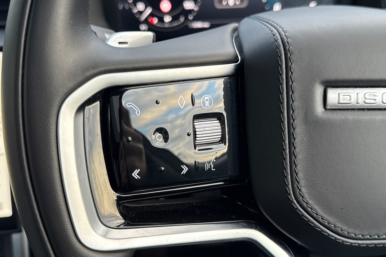 Used Land Rover Discovery Sport 2024 for sale - 76902527: Photo 46