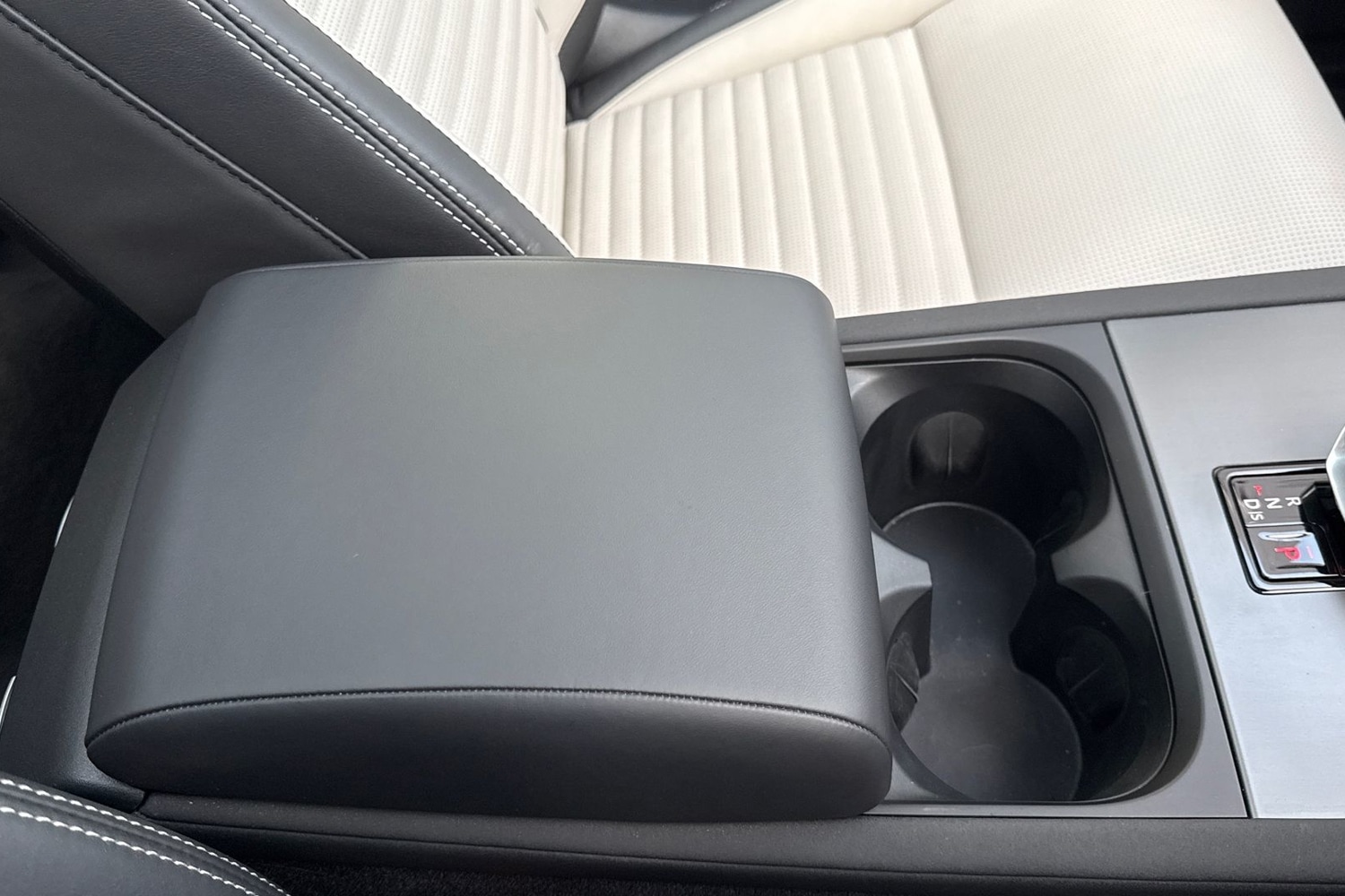 Used Land Rover Discovery Sport 2024 for sale - 76902527: Photo 50