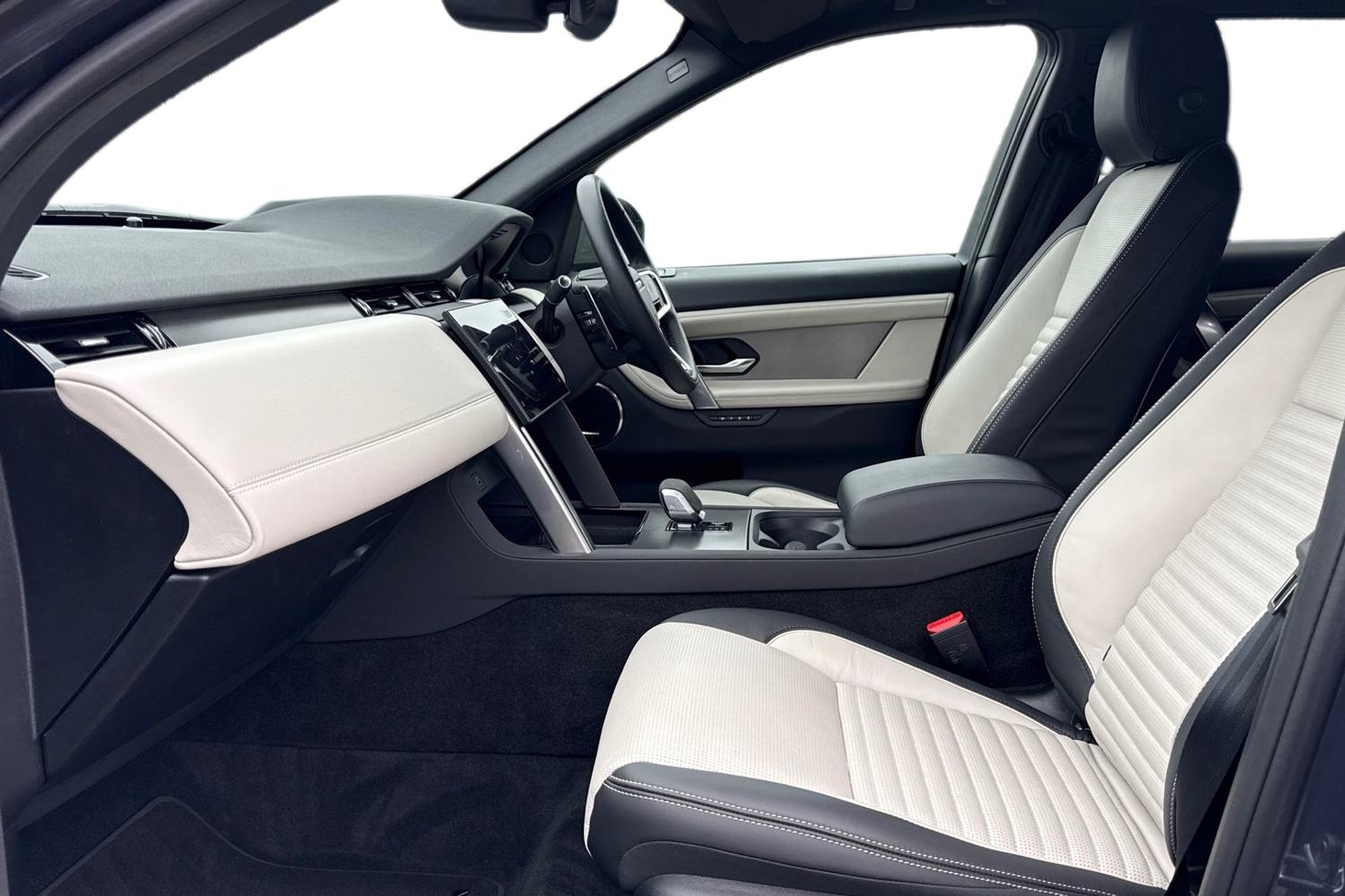 Used Land Rover Discovery Sport 2025 for sale - 76923002: Photo 3