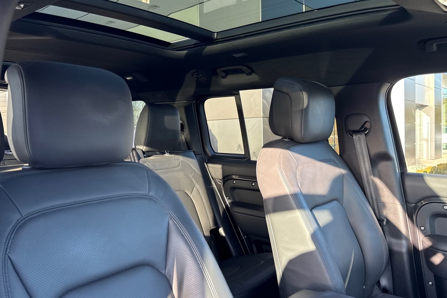 Used Land Rover Defender 130 2024 for sale - 76805358: Photo 22