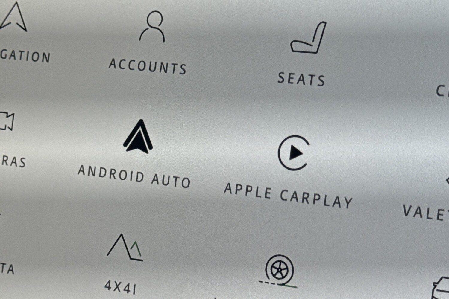 Used Land Rover Defender 130 2024 for sale - 76805358: Photo 35