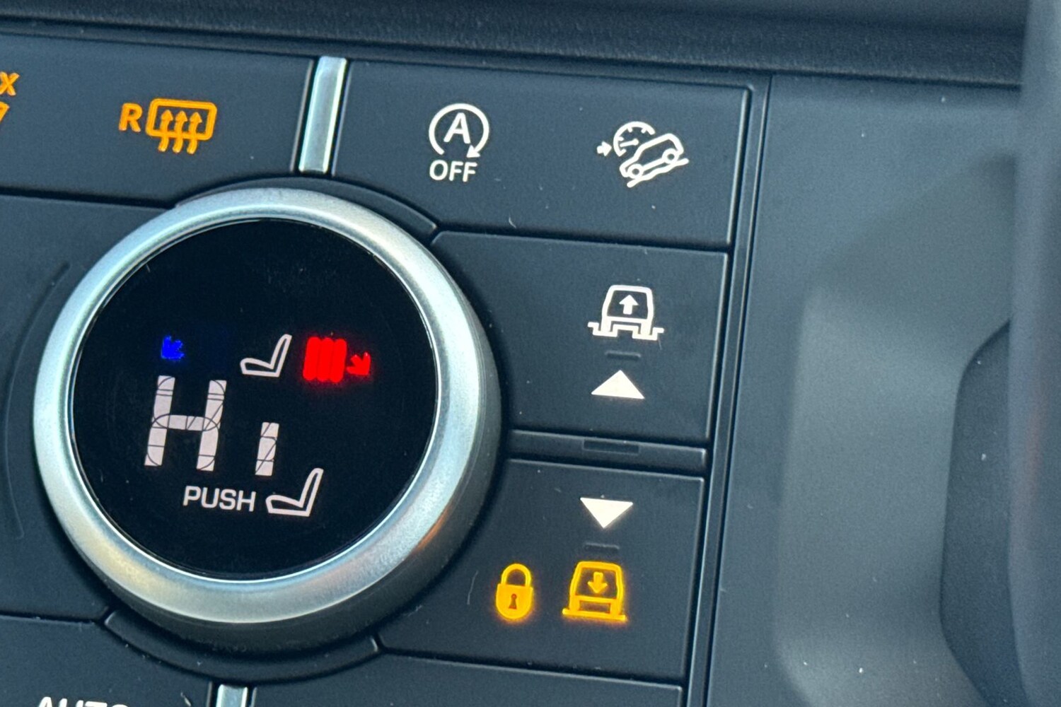 Used Land Rover Defender 130 2024 for sale - 76805358: Photo 43