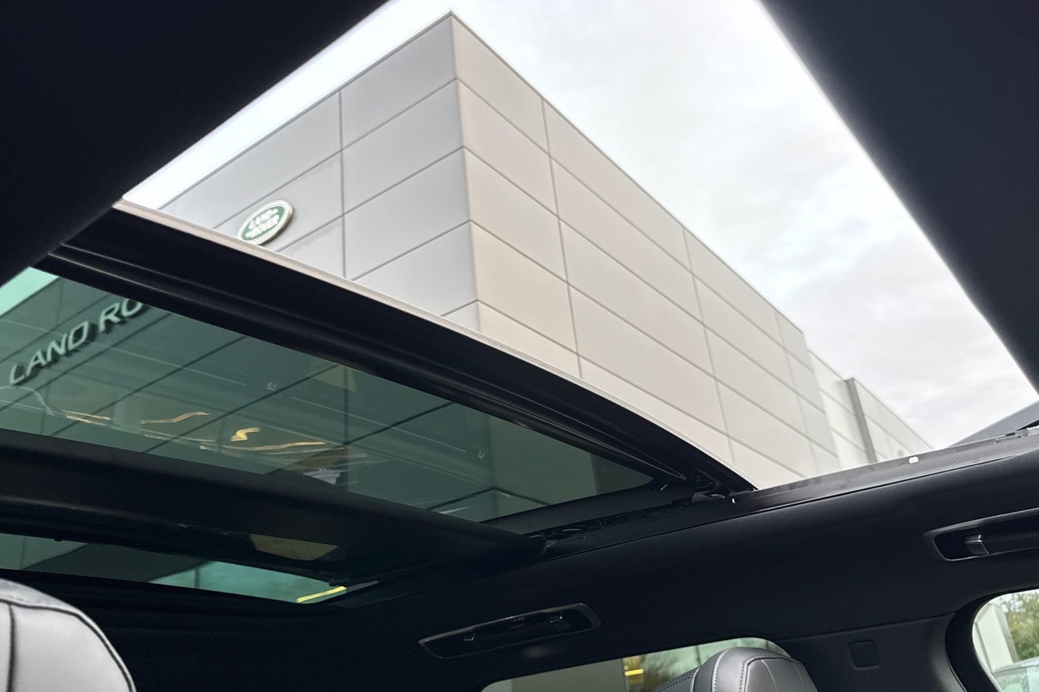 Used Land Rover Range Rover Sport 2025 for sale - 76961594: Photo 32