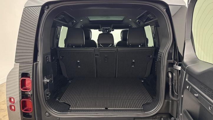 Used Land Rover Defender 2023 for sale - 77368389: Photo 10