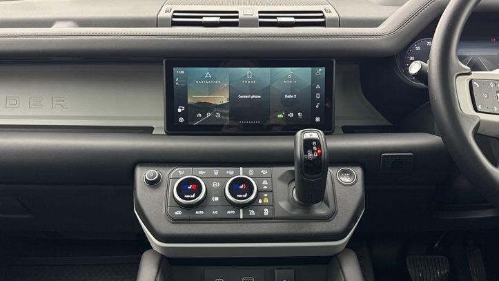 Used Land Rover Defender 2023 for sale - 77368389: Photo 14