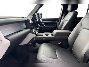 Used Land Rover Defender 110 2026 for sale - 77321837: Photo