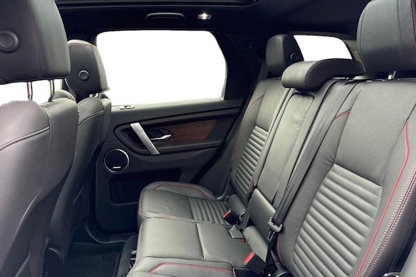 Used Land Rover Discovery Sport 2023 for sale - 76250626: Photo 4