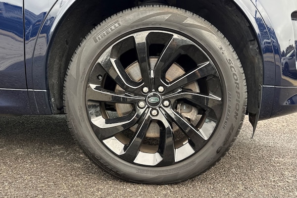 Used Land Rover Discovery Sport 2023 for sale - 76250626: Photo 9