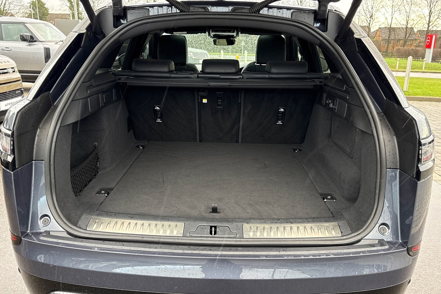 Used Land Rover Range Rover Velar 2024 for sale - 77135300: Photo 11