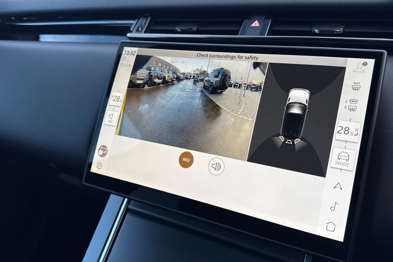 Used Land Rover Range Rover Velar 2024 for sale - 77135300: Photo 13