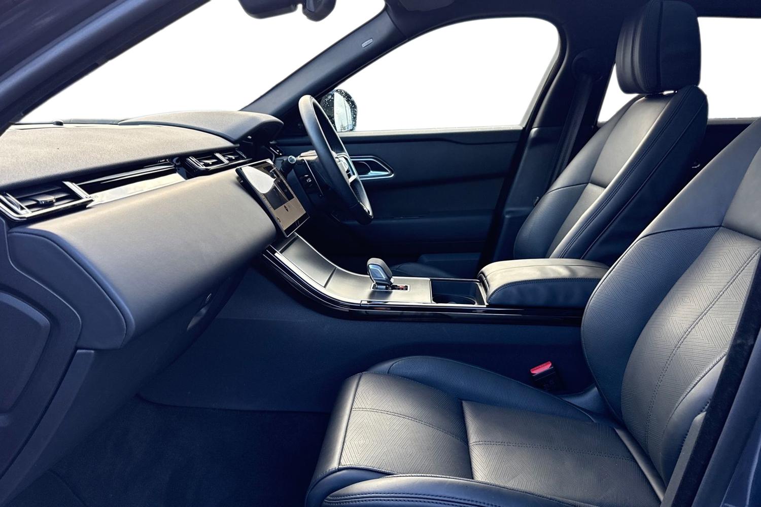 Used Land Rover Range Rover Velar 2024 for sale - 77135300: Photo 3