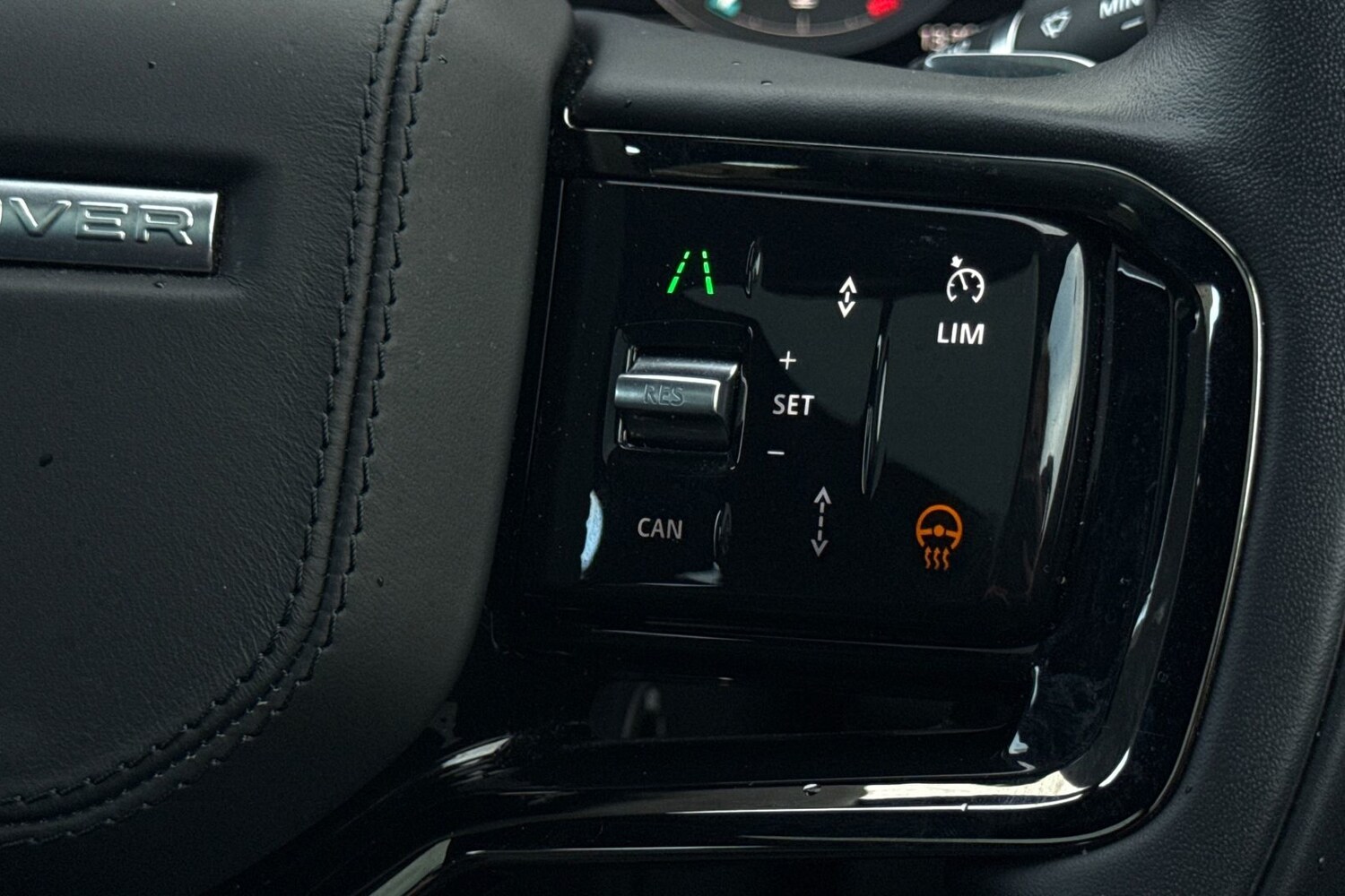 Used Land Rover Range Rover Velar 2024 for sale - 77135300: Photo 32