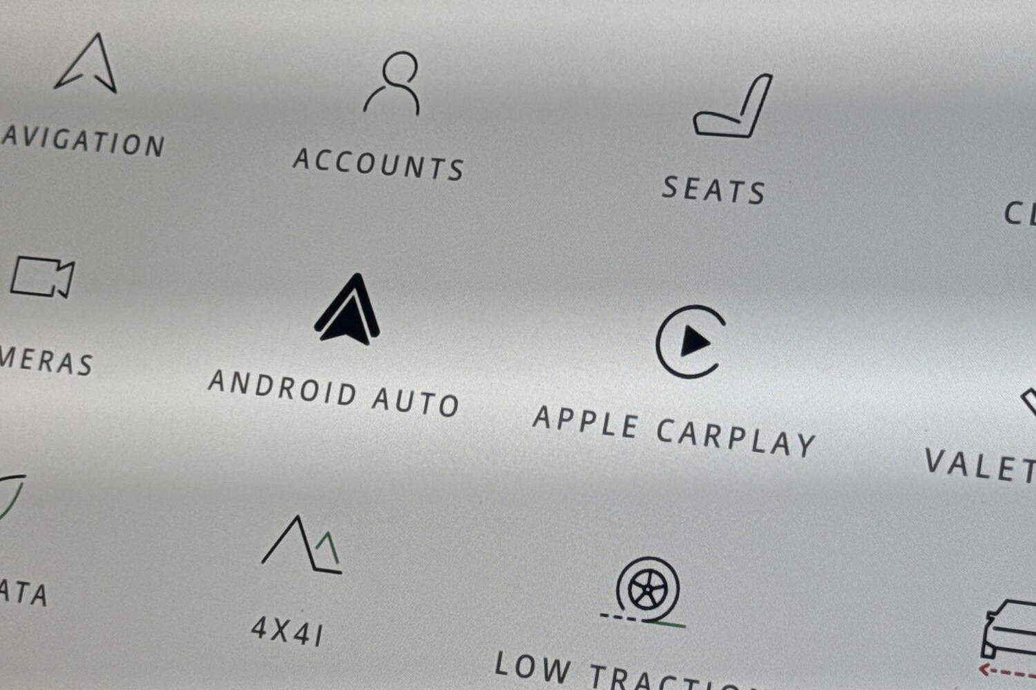 Used Land Rover Range Rover Velar 2024 for sale - 77135300: Photo 35