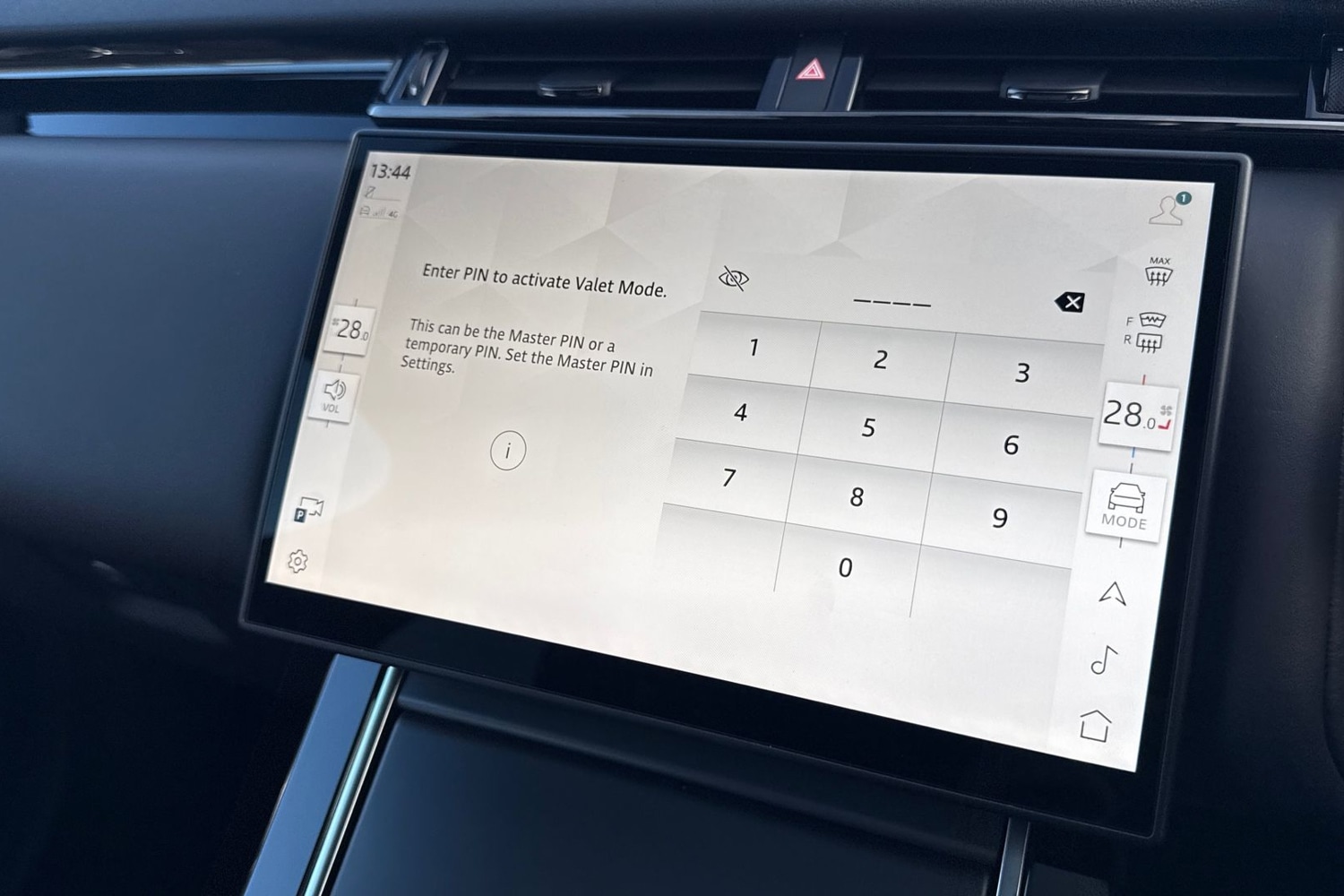 Used Land Rover Range Rover Velar 2024 for sale - 77135300: Photo 40