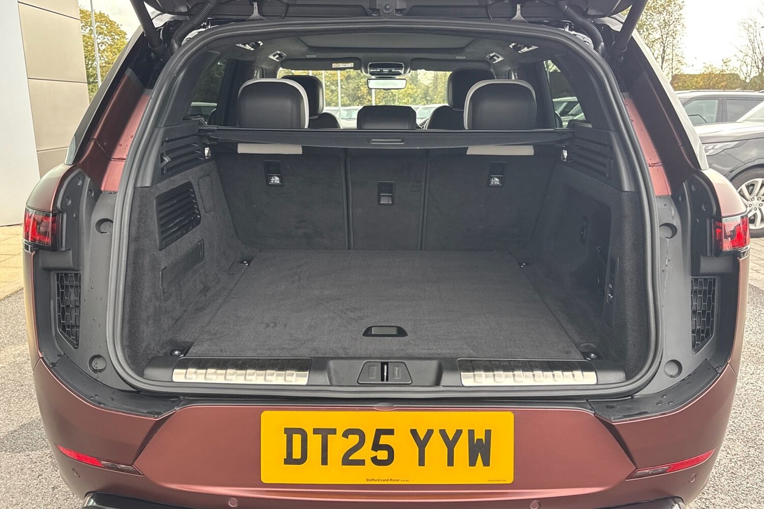 Used Land Rover Range Rover Sport 2025 for sale - 76374768: Photo 11