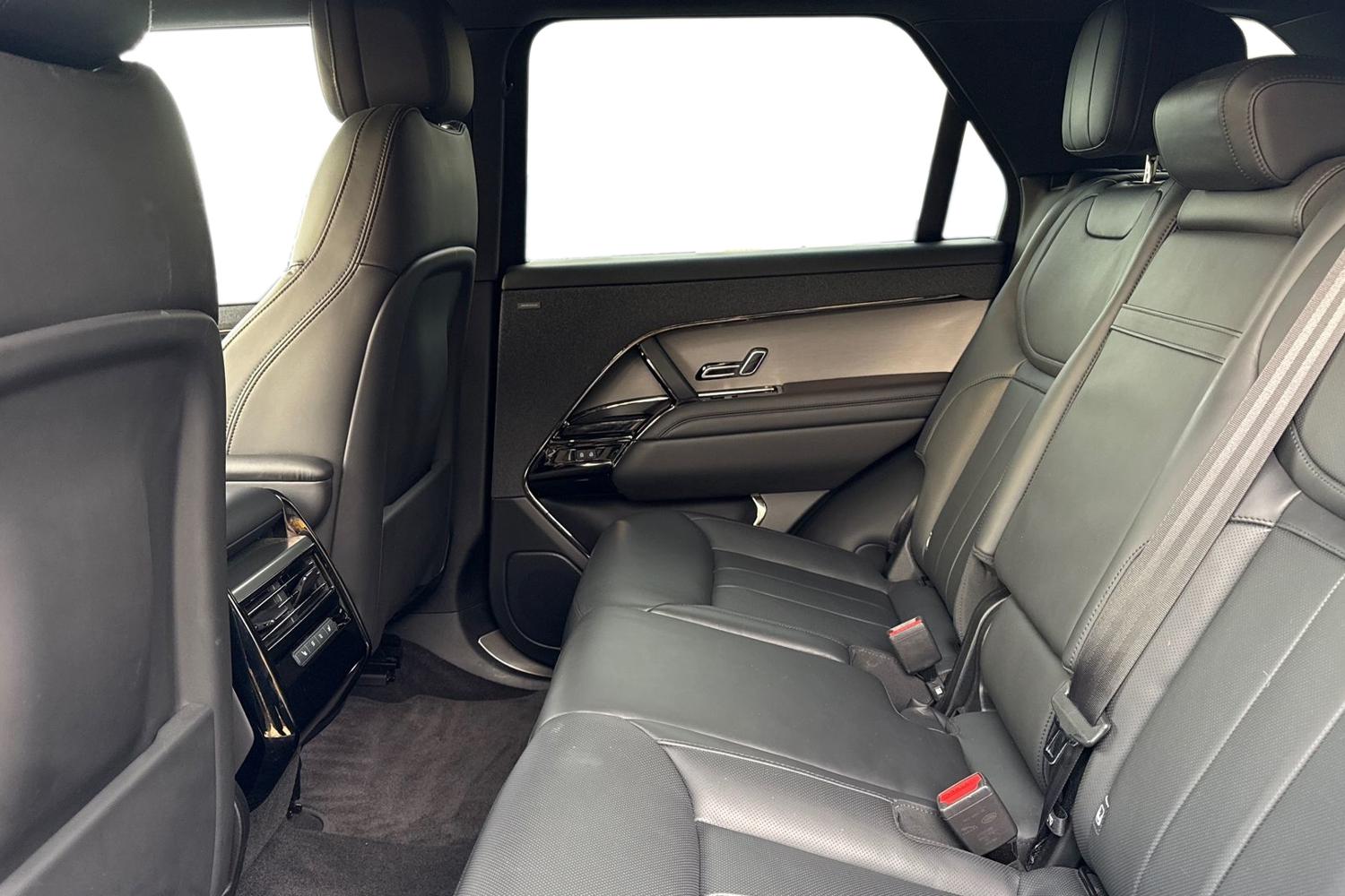 Used Land Rover Range Rover Sport 2023 for sale - 76836316: Photo 4