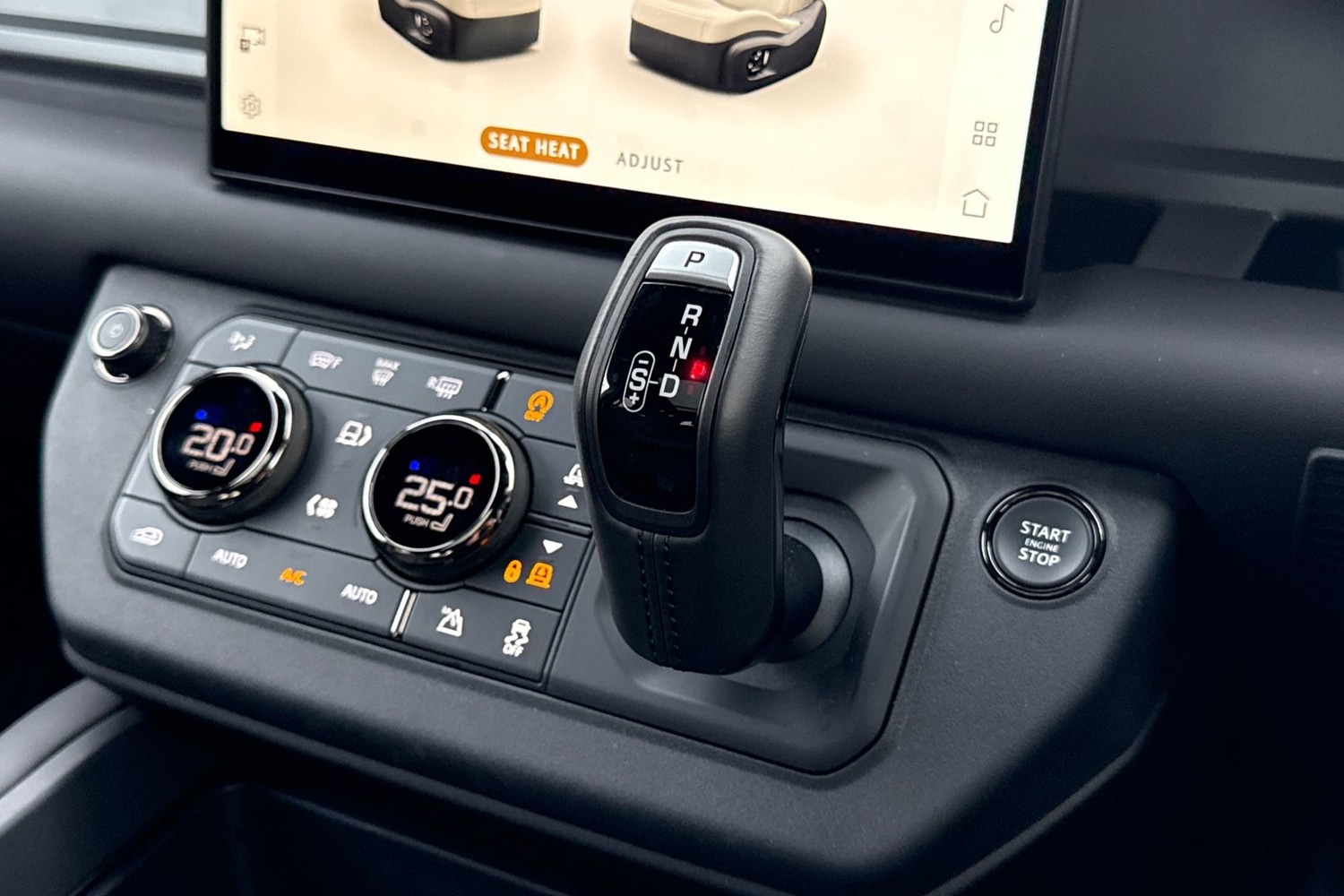 Used Land Rover Defender 110 2025 for sale - 77451148: Photo 14