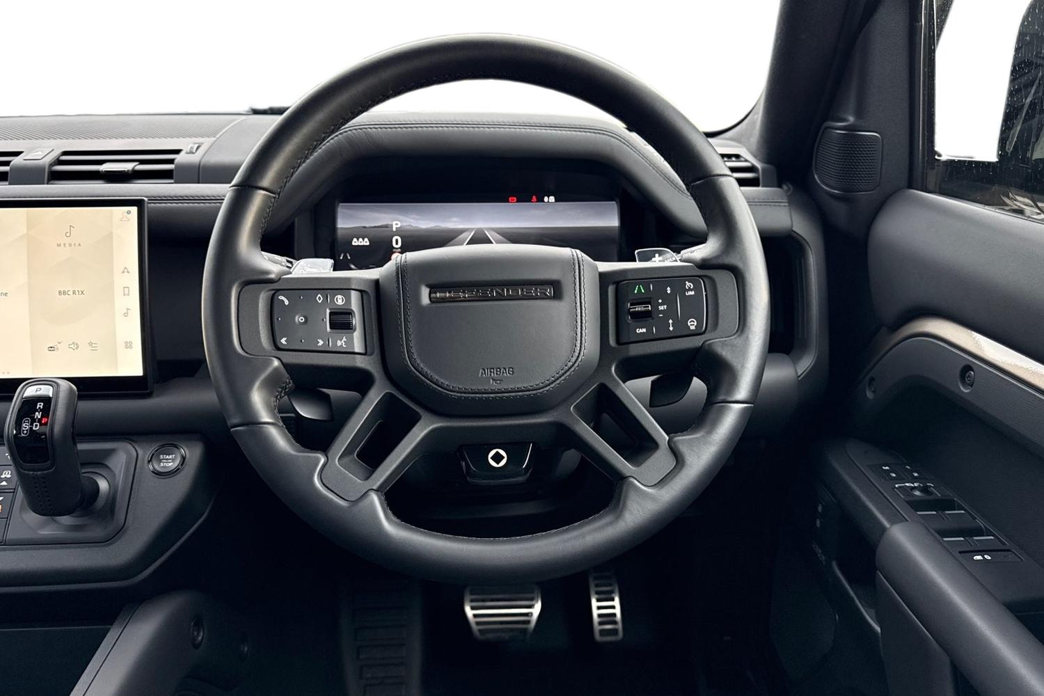 Used Land Rover Defender 110 2025 for sale - 77451148: Photo 16