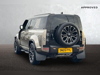 Used Land Rover Defender 110 2025 for sale - 77451148: Photo