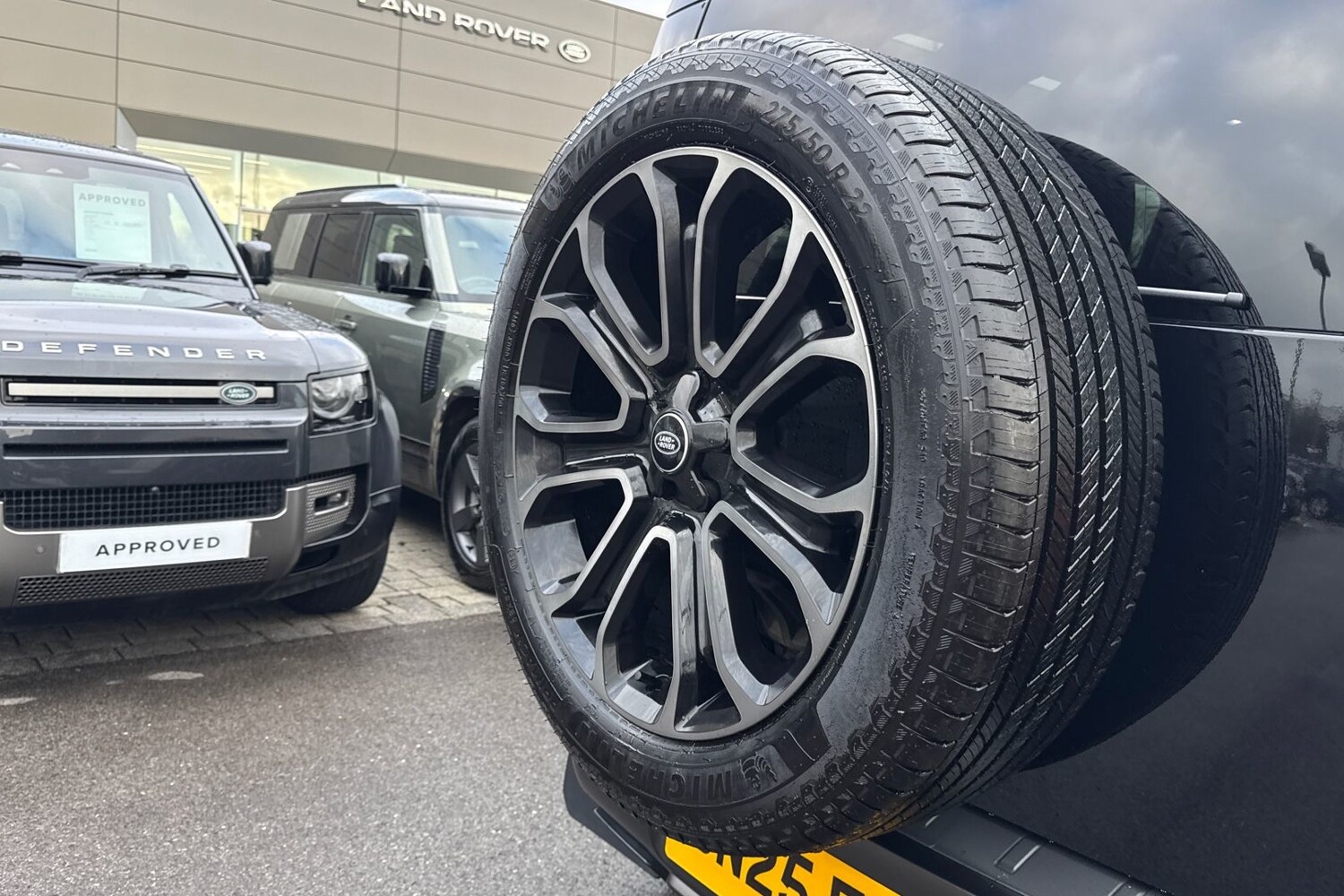 Used Land Rover Defender 110 2025 for sale - 77451148: Photo 31