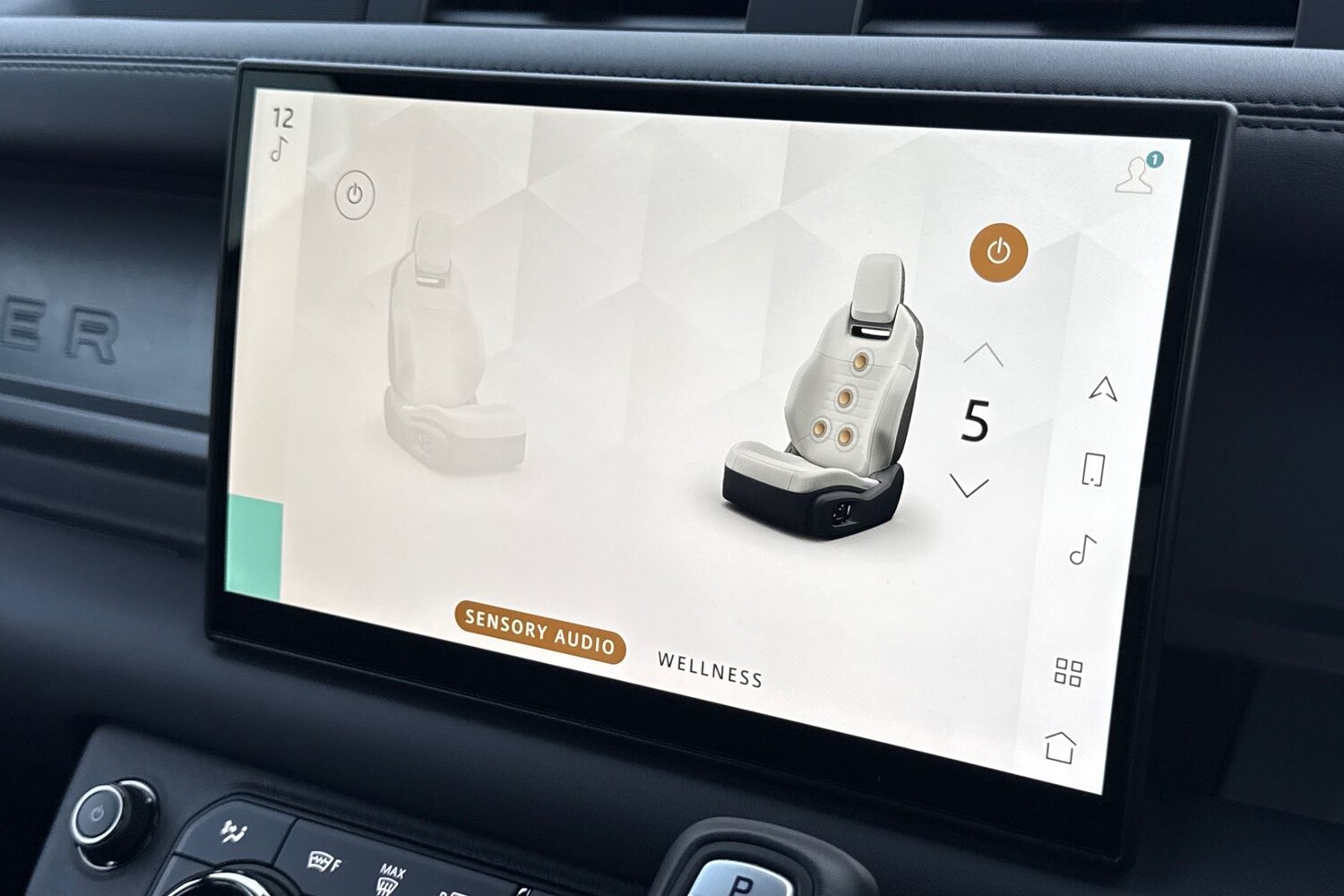 Used Land Rover Defender 110 2025 for sale - 77451148: Photo 37