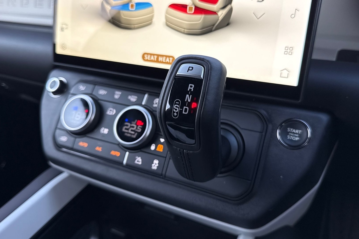 Used Land Rover Defender 90 2026 for sale - 77394129: Photo 14