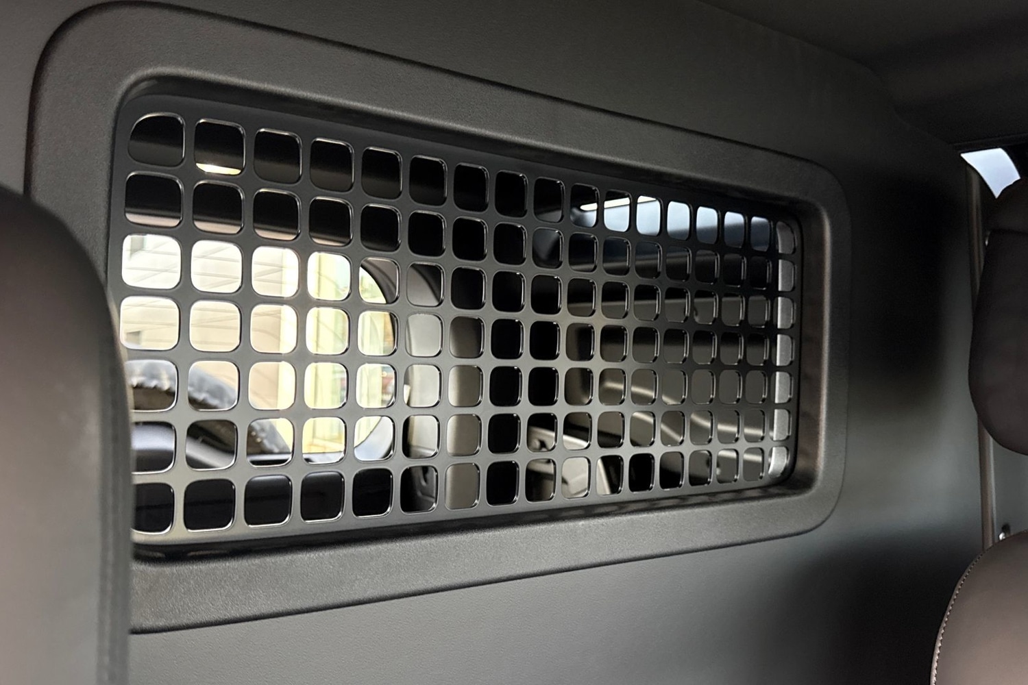 Used Land Rover Defender 90 2026 for sale - 77394129: Photo 19