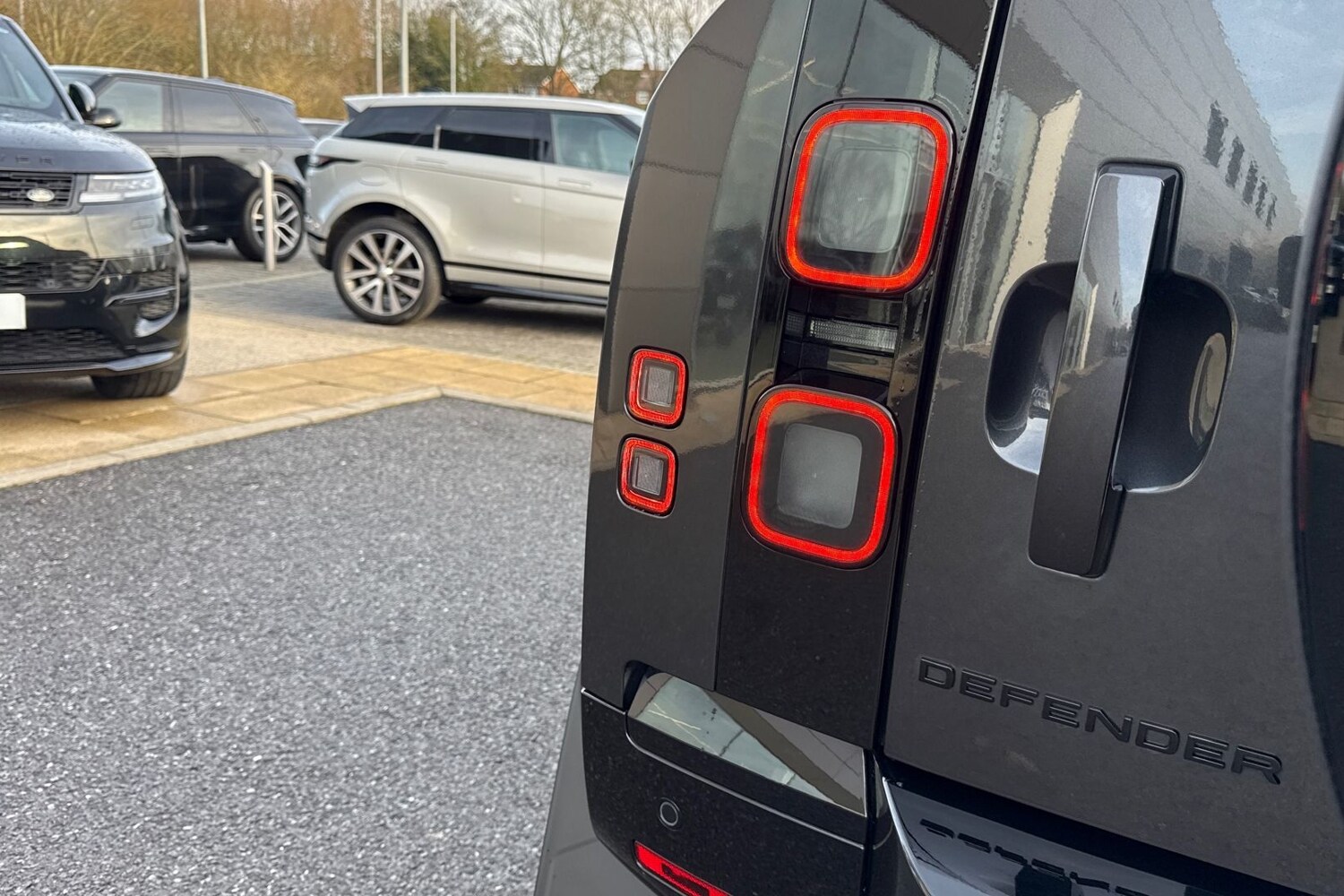 Used Land Rover Defender 90 2026 for sale - 77394129: Photo 27