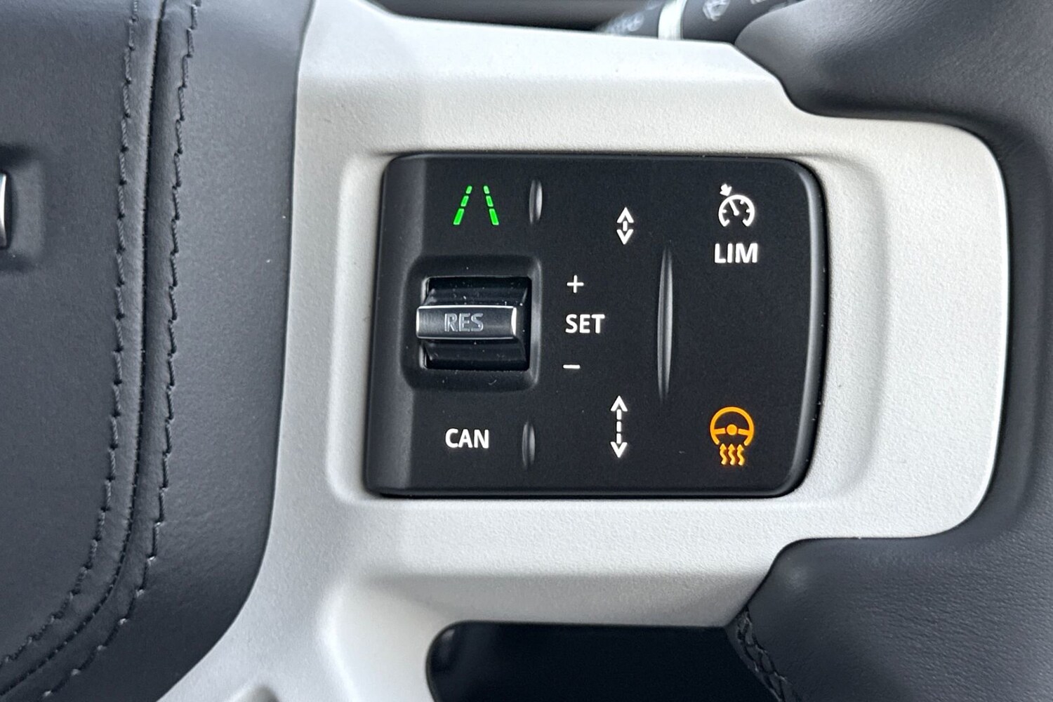 Used Land Rover Defender 90 2026 for sale - 77394129: Photo 33