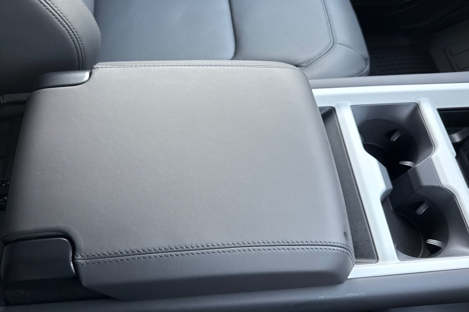 Used Land Rover Defender 90 2026 for sale - 77394129: Photo 48