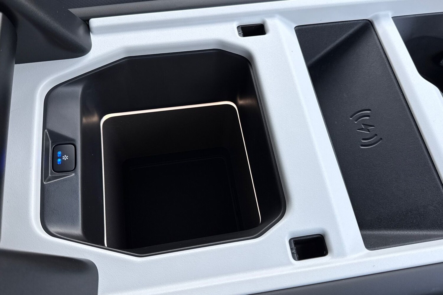 Used Land Rover Defender 90 2026 for sale - 77394129: Photo 49