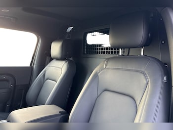 Used Land Rover Defender 90 2026 for sale - 77394129: Photo