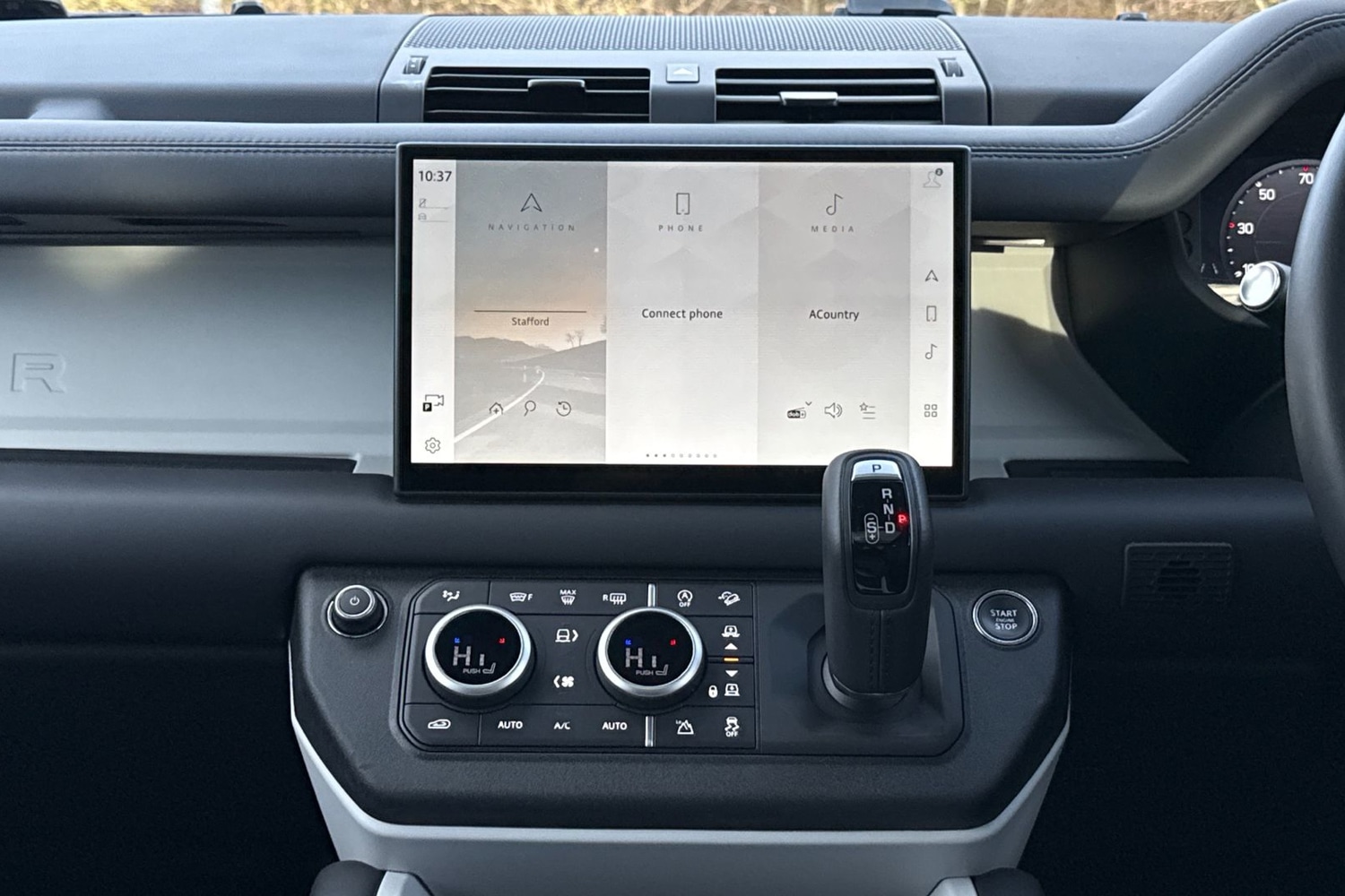 Used Land Rover Defender 110 2024 for sale - 76855029: Photo 15