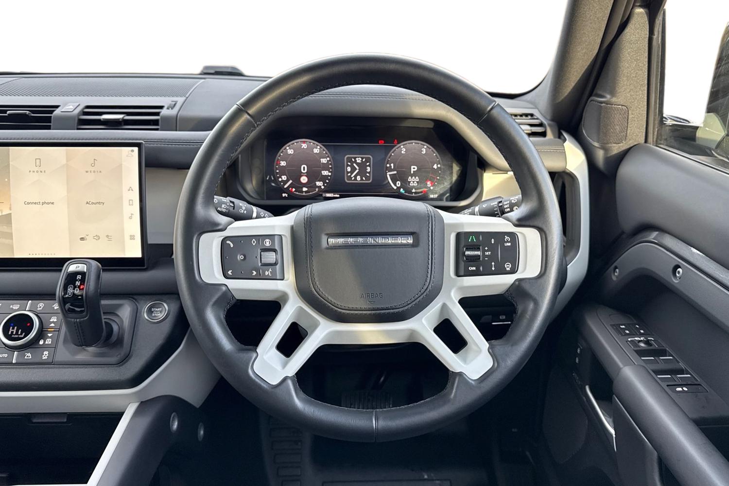 Used Land Rover Defender 110 2024 for sale - 76855029: Photo 16