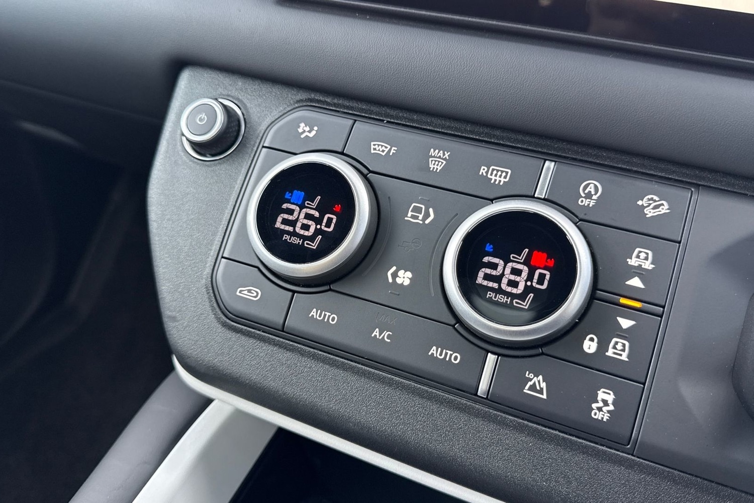 Used Land Rover Defender 110 2024 for sale - 76855029: Photo 23