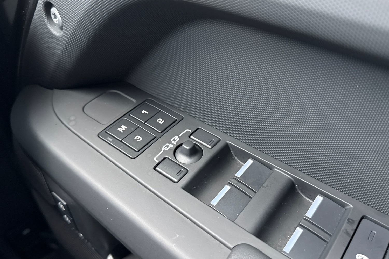 Used Land Rover Defender 110 2024 for sale - 76855029: Photo 26