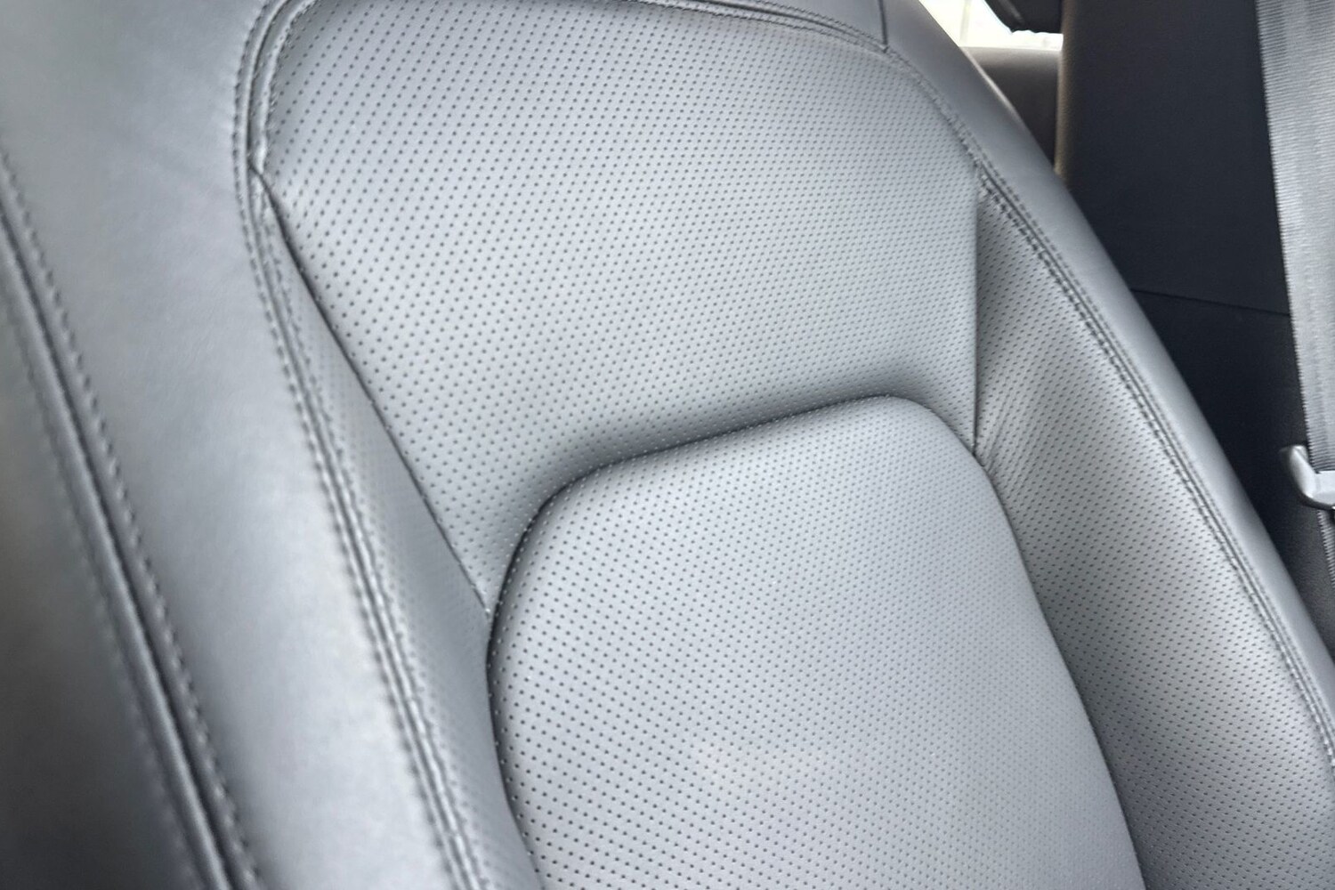 Used Land Rover Defender 110 2024 for sale - 76855029: Photo 46