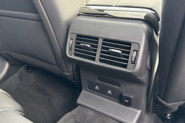 Used Land Rover Range Rover Velar 2023 for sale - 76311021: Photo 19