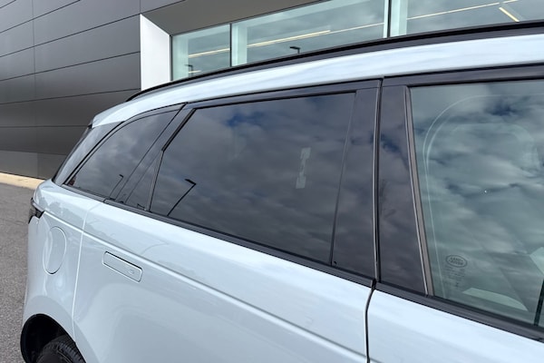 Used Land Rover Range Rover Velar 2023 for sale - 76311021: Photo 30